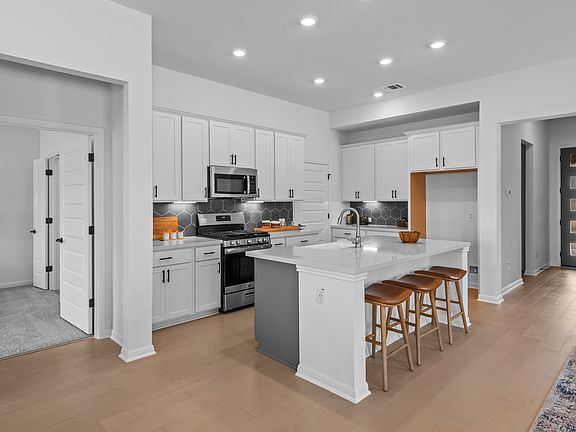 2nd image of 3224 Drago Dr