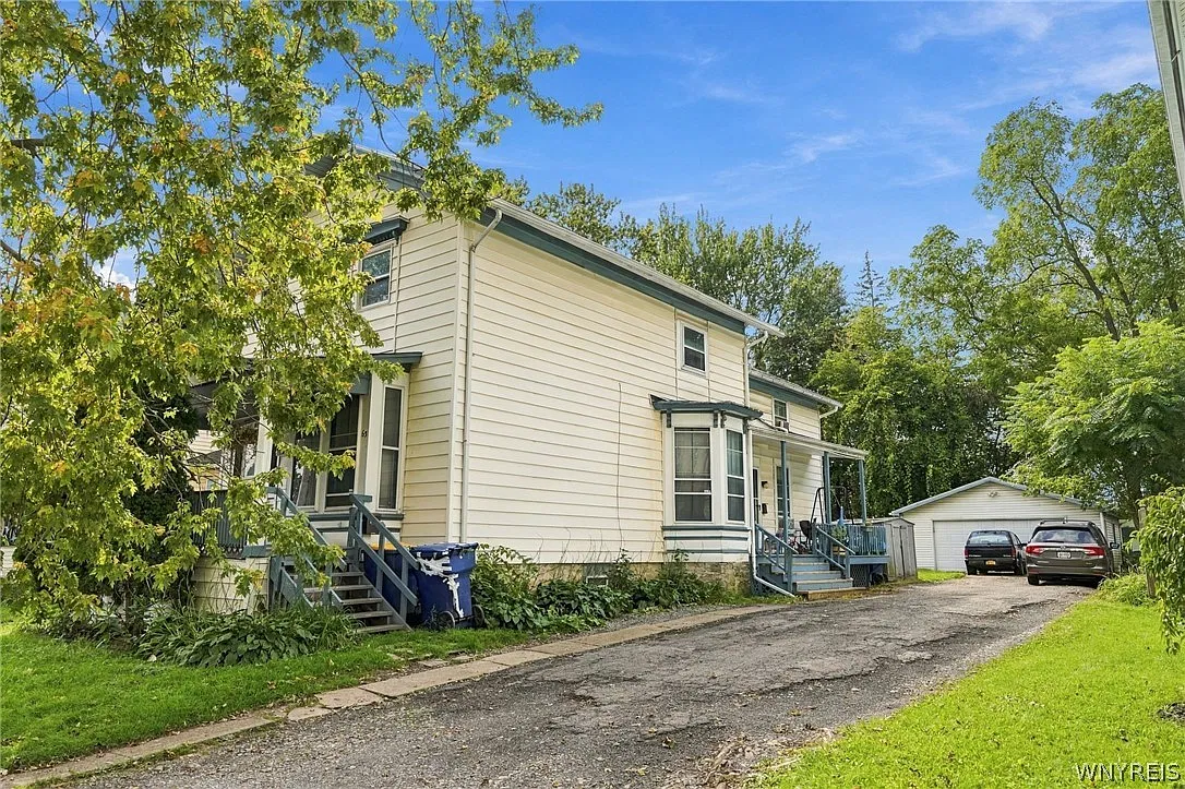 3 bed, 1.5 bath, 1500 sqft, $1,360 — Photo 3