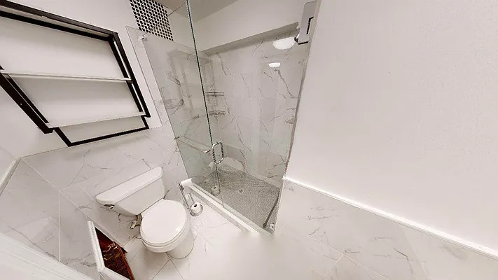 Rented by Deutsche Gramatan Vanderbilt Inc | media 2