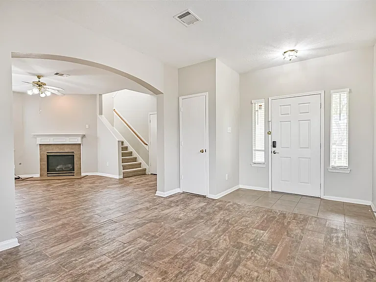 4714 Montclair Hill Ln — Photo 6