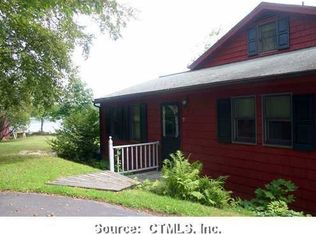 132 Elm St, Groton, CT 06340