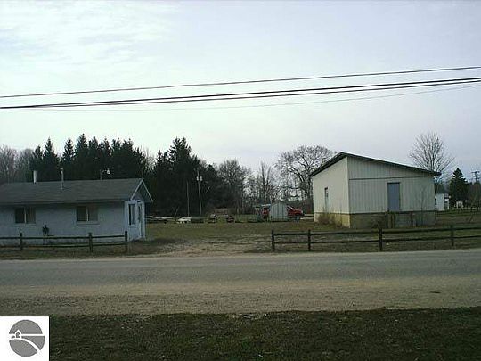 2nd image of 706 E Broad St