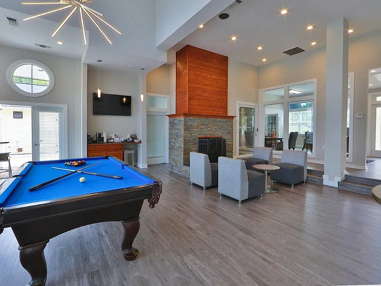 Chase Lea Apartment Homes — Photo 17