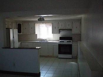 2nd image of 69 Roosevelt St