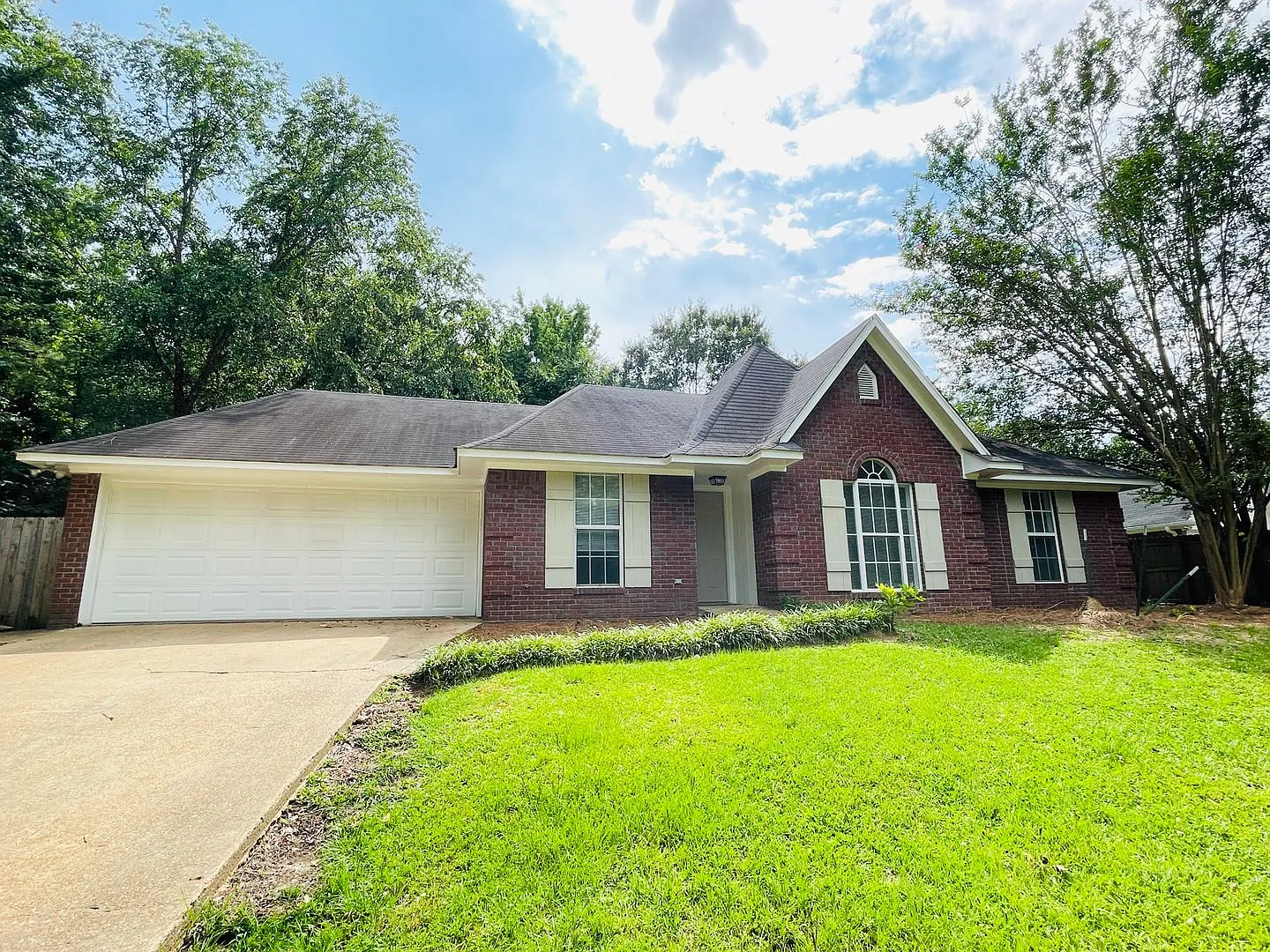 3BR/2BA For Rent — Photo 1