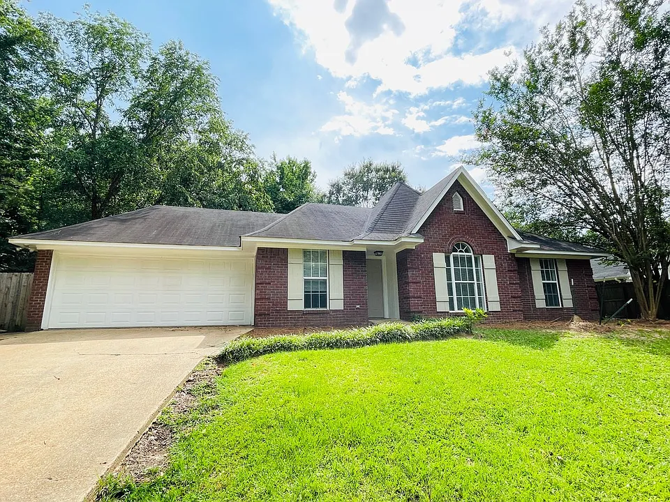 2112 Harris Dr