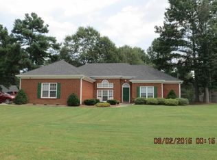 3490 Garden Walk Ln, Loganville, GA 30052