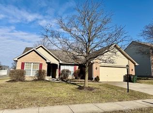 1105 Windsong Trl, Fairborn, OH 45324