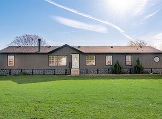 8465 Longhorn Dr, Justin, TX 76247