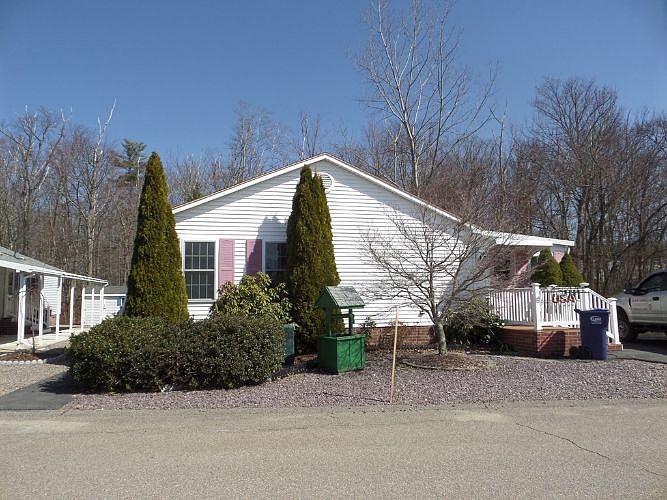 1st image of 17 Hannah Dr