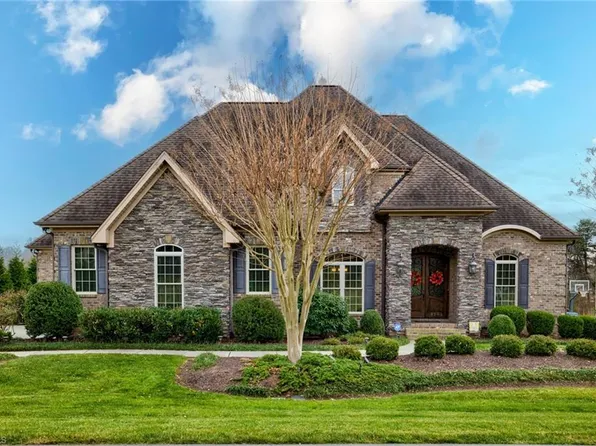 8161 Apple Grove Rd, Kernersville, NC 27284