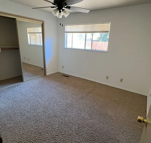 3504 W Cutler Ave — Photo 13