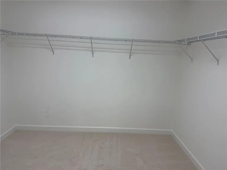325 Cranbrooke Cir — Photo 12