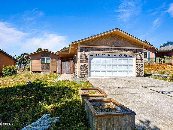 2nd image of 2112 NW Mokmak Lake Dr