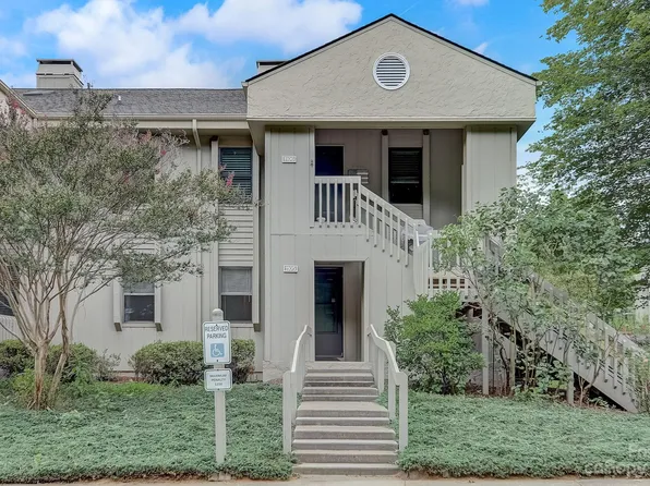 1105 Abbey Cir, Asheville, NC 28805