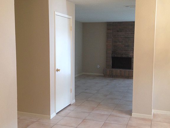 4th image of 2627 Austins Pl