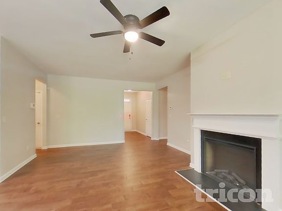 3rd image of 474 Lake Ridge Ln