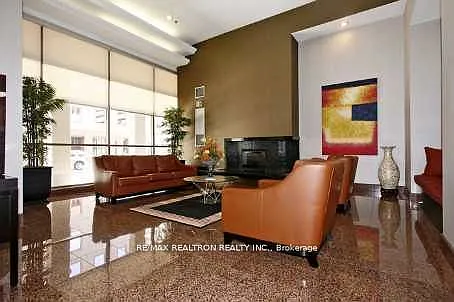 736 Bay St #2106 — Photo 2