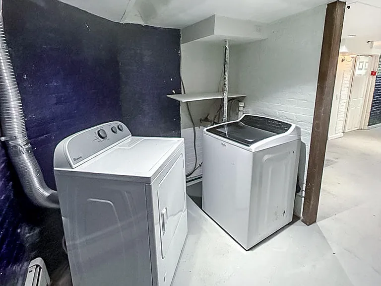 248 Rose Ave #1 — Photo 24