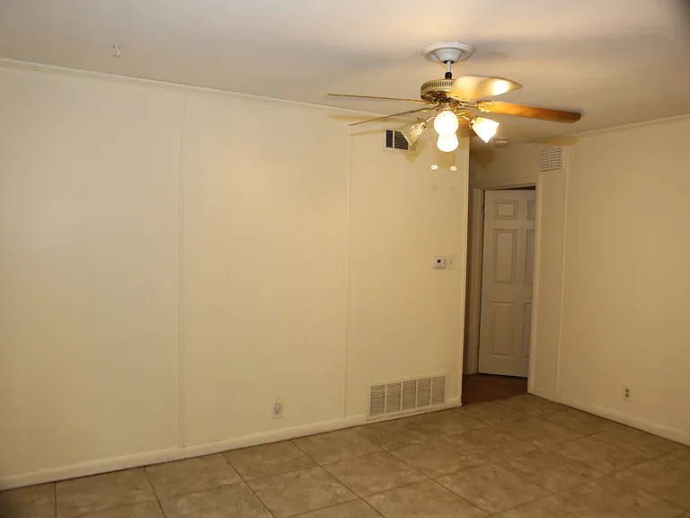 1301 Bandera Ln — Photo 26
