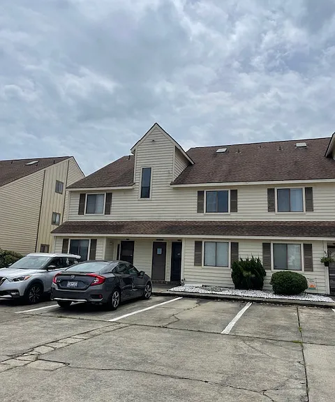 510 Fairwood Lakes Dr #11A — Photo 1
