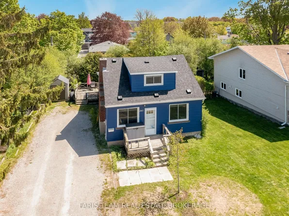 261 James St E, Orillia, ON L3V 1M3