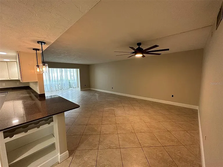 1641 Southwood St #1641 — Photo 5