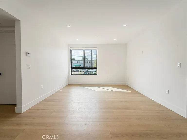 7510 Sepulveda Blvd #101 — Photo 11