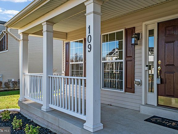5th image of 109 Fieldcroft Way