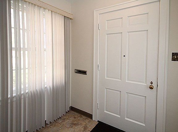 2nd image of 1005 Troost Ave