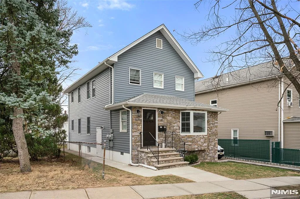 2 bed, $2,600 — Photo 1