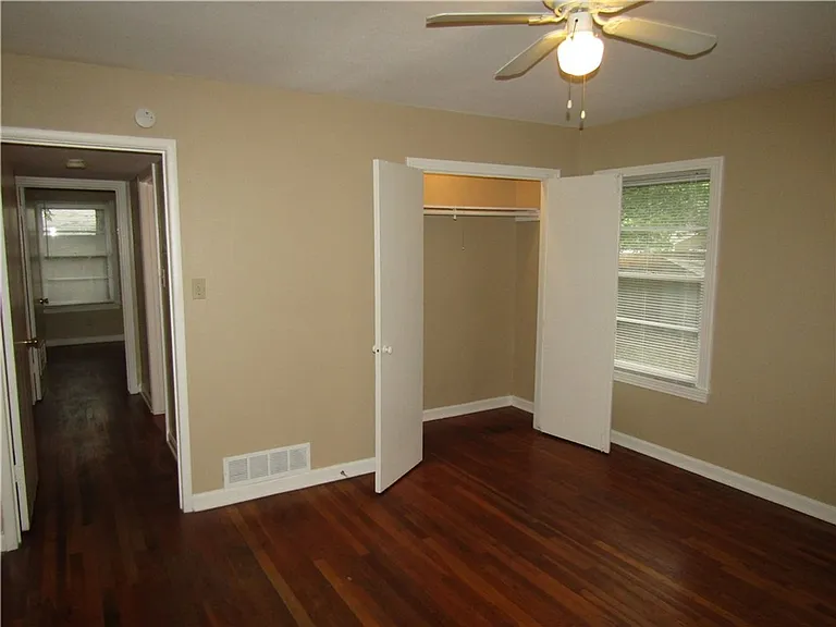 3715 Hollywood Ave — Photo 25