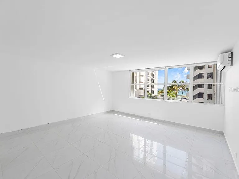 54 Kings Ct #2B — Photo 11