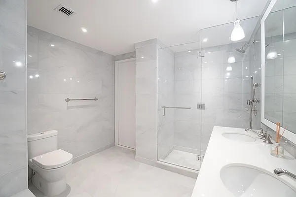 Rented by Renetta Real Estate | media 80