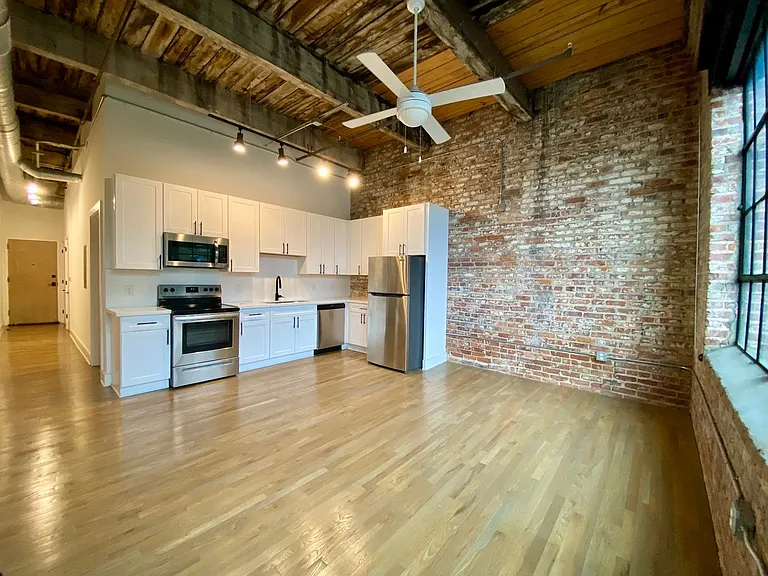 Lofts At Abrams Fixtures — Photo 35