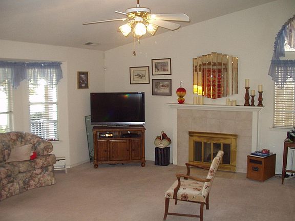 4th image of 3549 E Sycamore Ave
