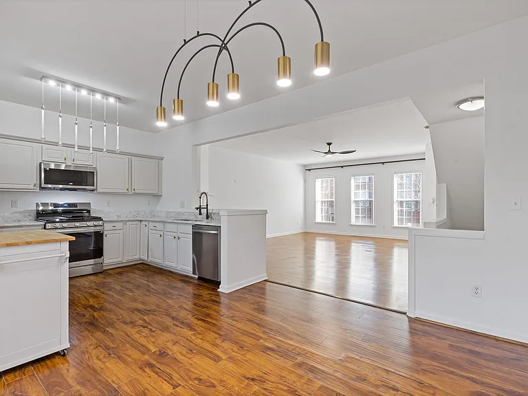 5150 Manerdale Dr SE — Photo 15