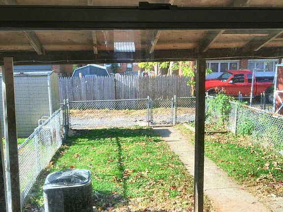 74 WISE REAR YARD