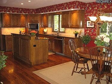 3rd image of 259 Brentwood Dr