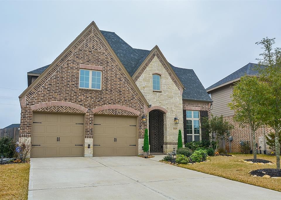 1st image of 19747 Terrazza Lake Ln