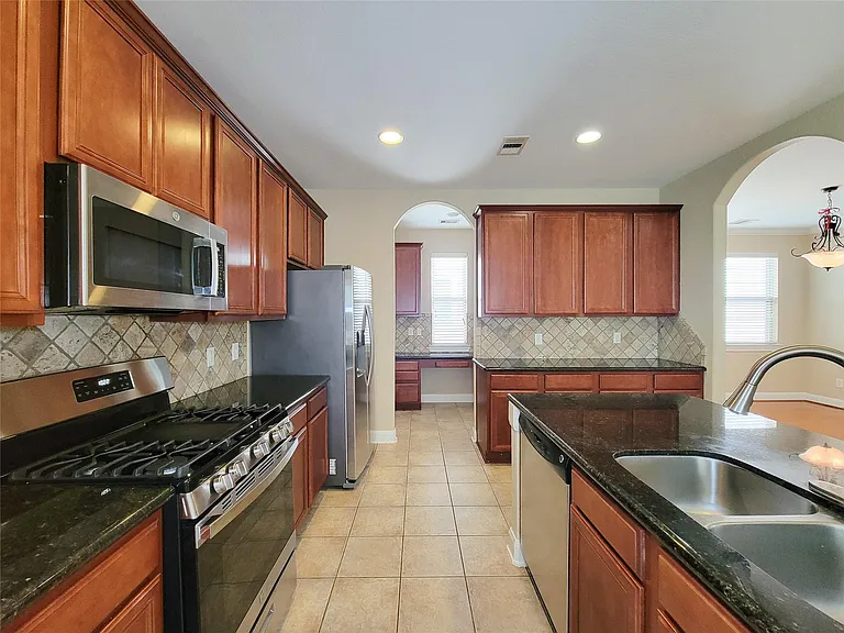 50 W Montfair Blvd — Photo 12