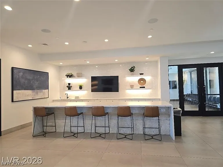 905 Belleforte Ln — Photo 33
