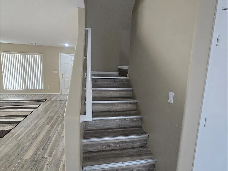 10815 Silver Lace Ln — Photo 4