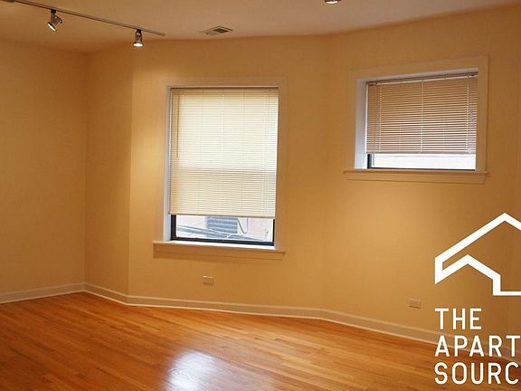 5th image of 4710 N Sheridan Rd #22S