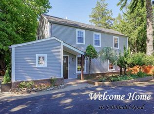 16 S Holmdel Rd, Holmdel, NJ 07733