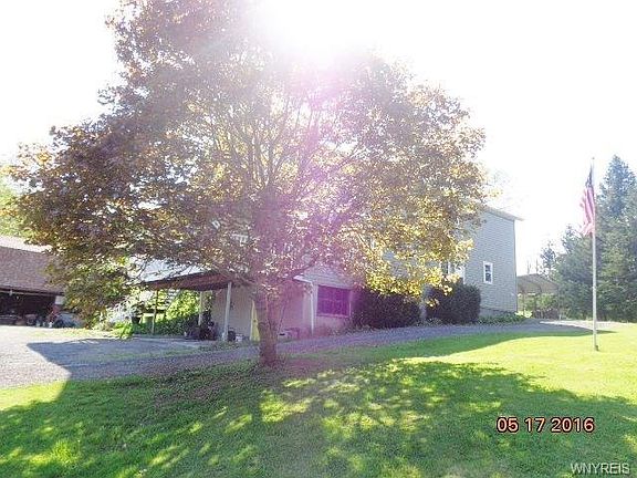 3rd image of 9389 Merrill Dr