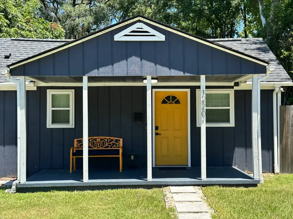 1220 E 69th St, Savannah, GA 31404
