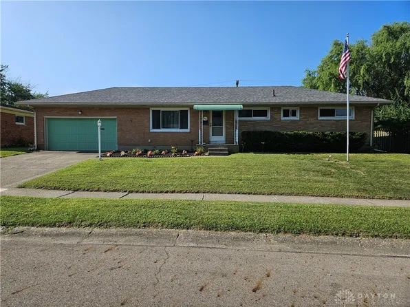 1621 Biscayne Dr, Springfield, OH 45503