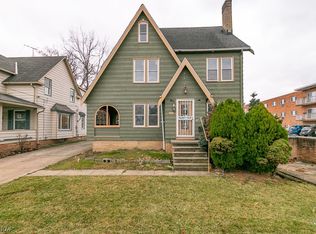 18024 Windward Rd, Cleveland, OH 44119