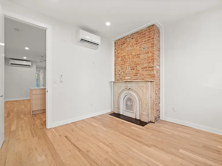 119 Storms Ave #2 — Photo 7